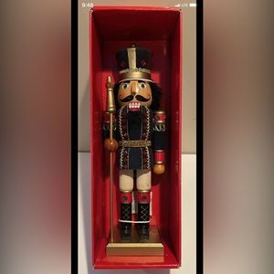 Macys Holiday Lane Nutcracker 14” Christmas Soldier Retired